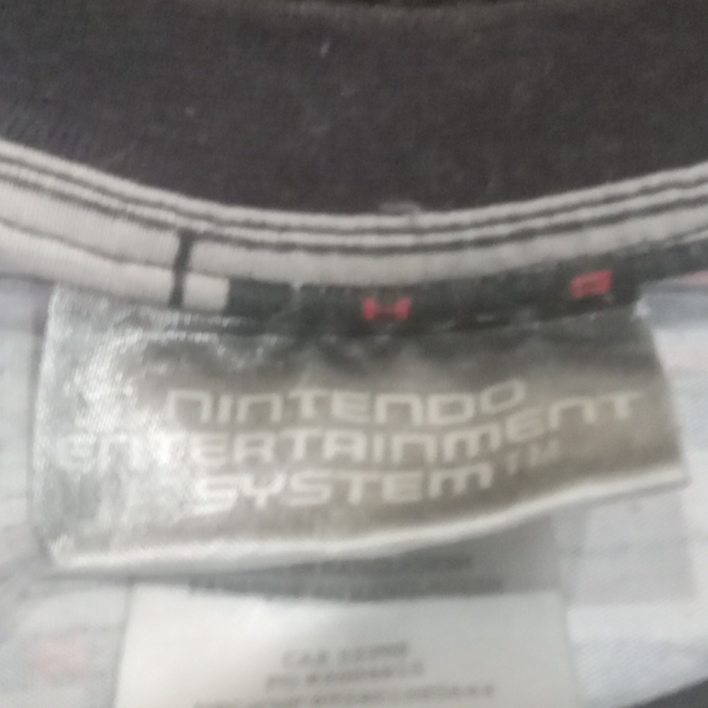 Retro Nintendo tee (L) - Picture 4 of 5